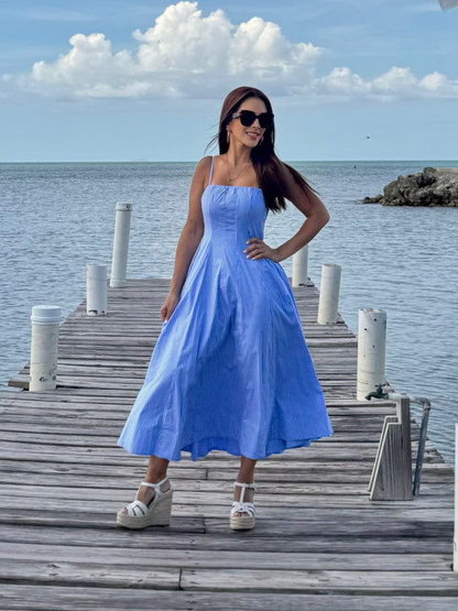 Blue Midi Dress con Líneas Blancas
