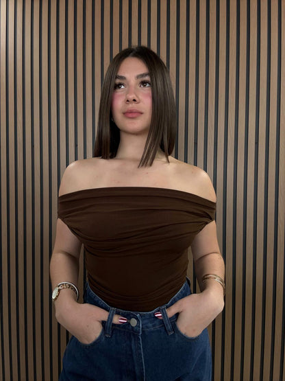 Top Off-Shoulder Brown Glam